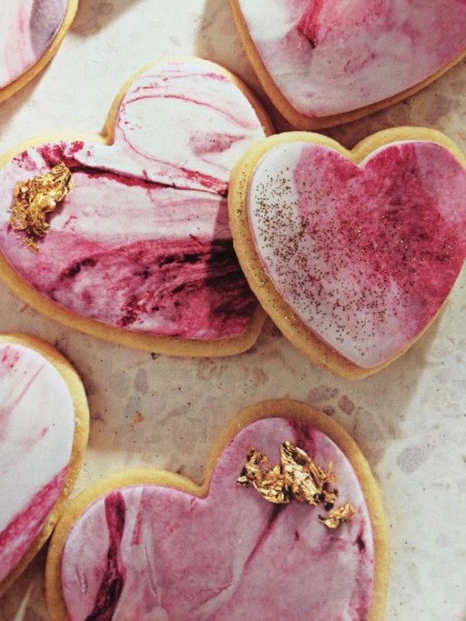 Имбирные пряники: сердечки с росписью