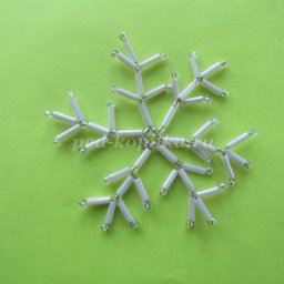 ​Снежинка из бисера и стекляруса