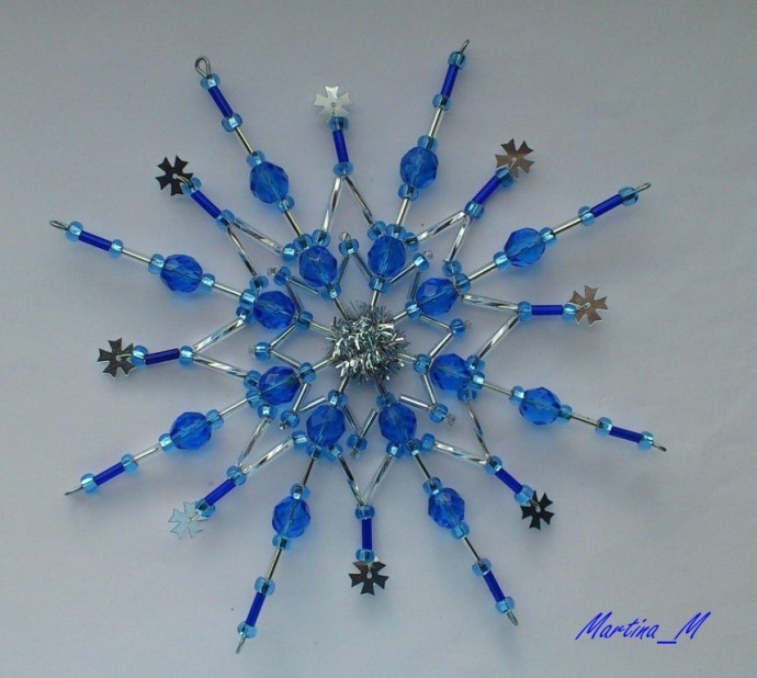 Восхитительные снежинки из бусинок