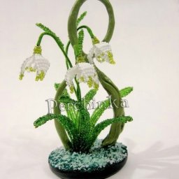 Подснежник из бисера
