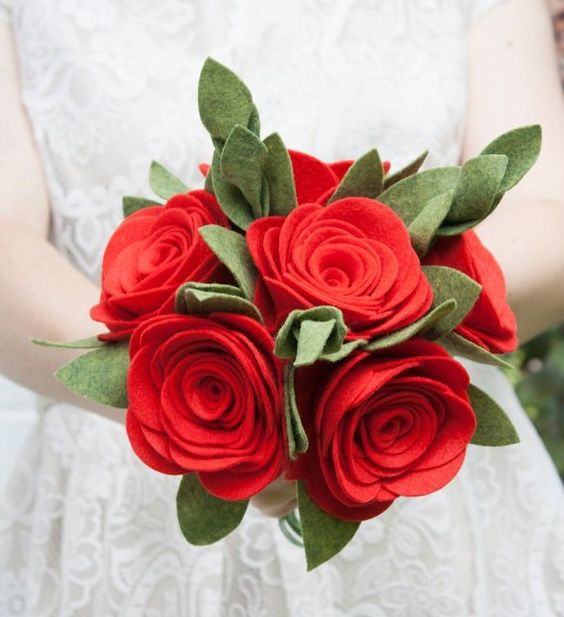 Нежное очарование цветов из фетра