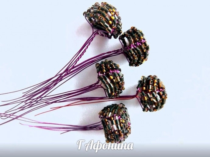 Анемоны из бисера и рубки Анемоны из бисера и рубки