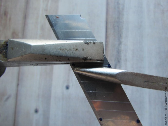 Инструмент для быстрого и точного нарезания полимерной глины