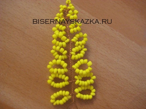 Бобовник из бисера