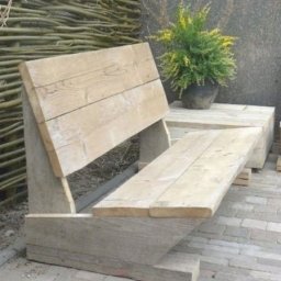 Простая и удобная лавочка