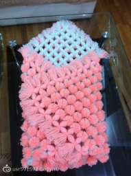 Уютный плед из помпонов