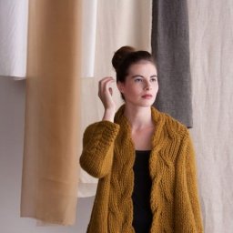 Элегантный жакет с косами