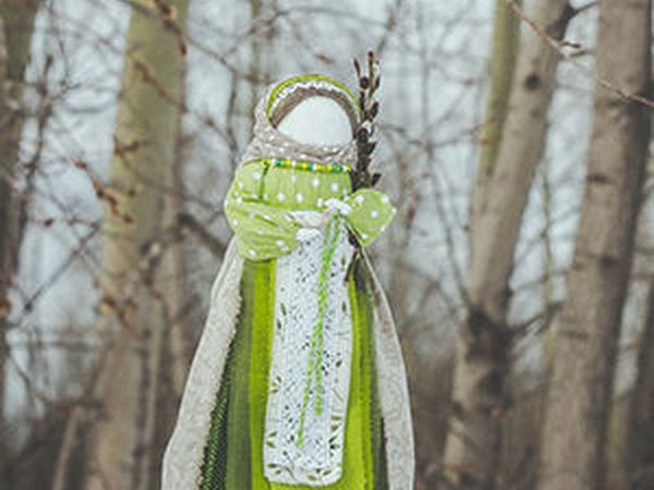 Куколка Вербница