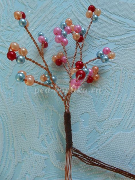 Яблоня из бусин Яблоня из бусин