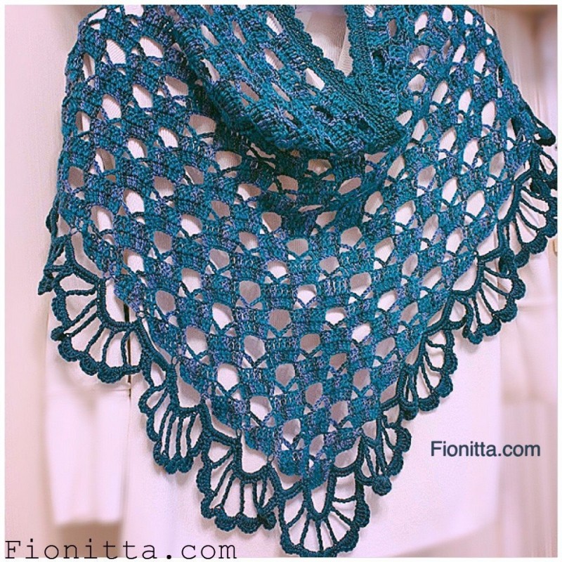 Очень красивая шаль крючком