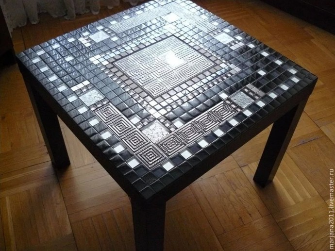 Столы из керамической мозаики на дачу и не только