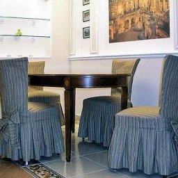 Шьём нарядные чехлы для стульев