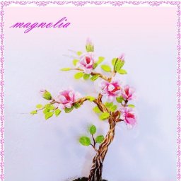Прекрасная магнолия из бисера