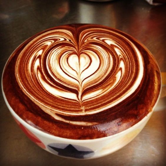 Рисунки по кофейной пенке