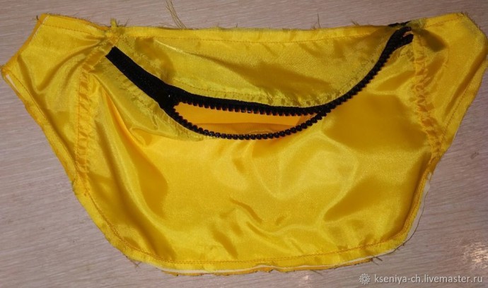 Сумка-бананка