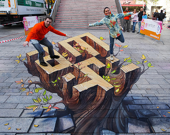 Миры, нарисованные у вас под ногами