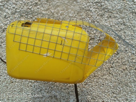 Журавль из пластиковых бутылок