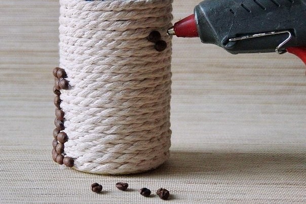 Шкатулочка-мельница с кофейными зернами своими руками Шкатулочка-мельница с кофейными зернами своими руками