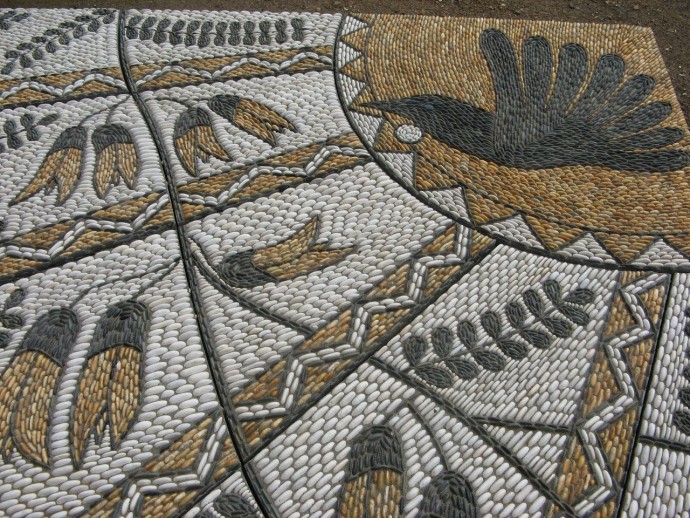 Красивая мозаика: идеи садовых дорожек