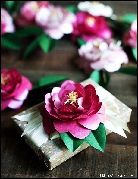 Камелия из бумаги Камелия из бумаги
