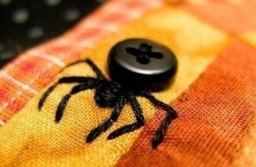 Творческий подход к пришиванию пуговиц