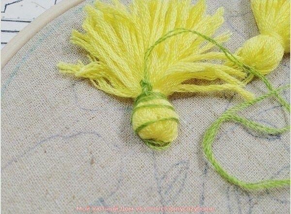 Вышивка объемных одуванчиков