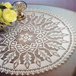 ​Ажурная салфетка большого размера