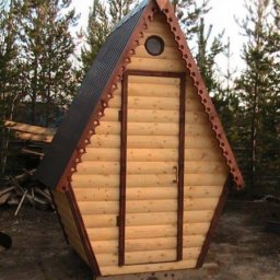 Дачный туалет необычной формы своими руками