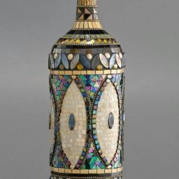 ​Идеи декорирования бутылок мозаикой