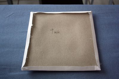 Изумительной красоты подушка с объемными элементами