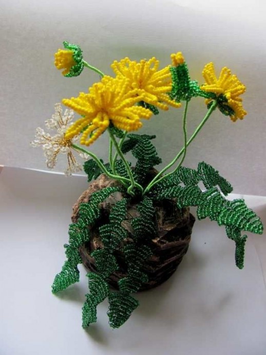 Одуванчик из бисера Одуванчик из бисера