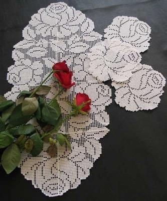 ​Оригинальная салфетка в форме розы