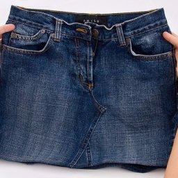 Оригинальная юбка из старых джинсов