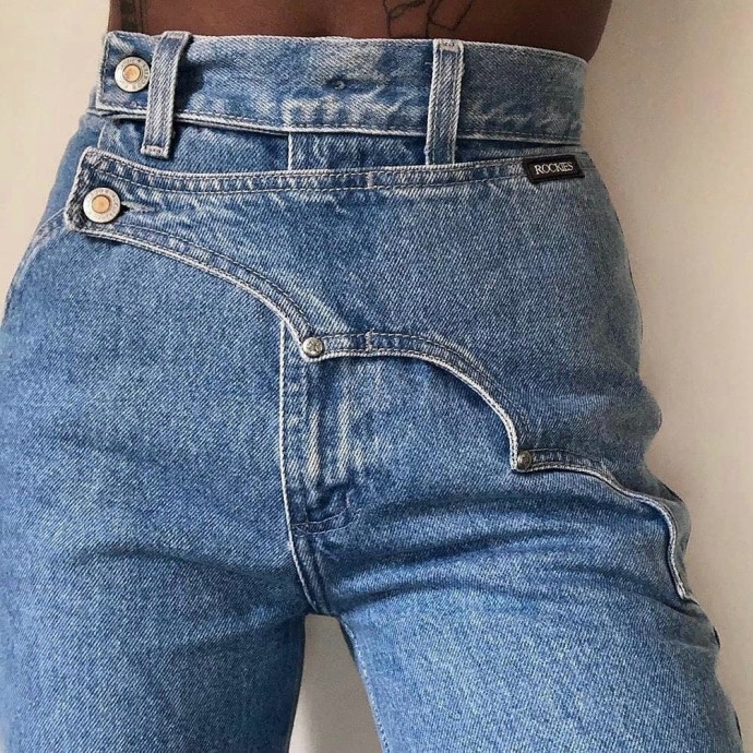 ​Оригинальные идеи моделирования джинсовых брюк