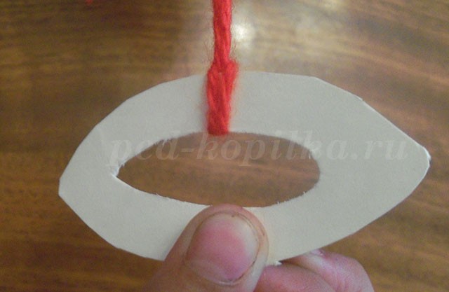 Тюльпан из ниток Тюльпан из ниток