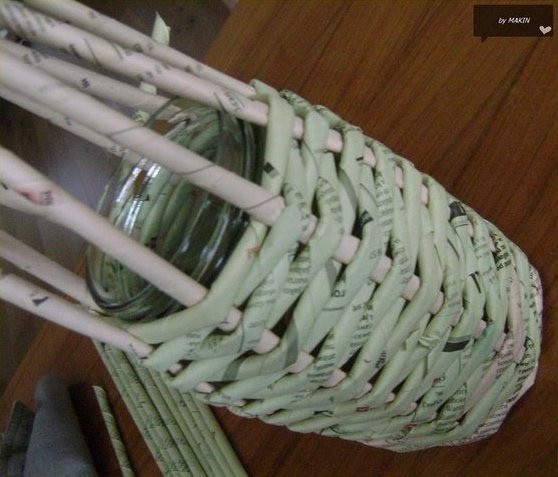 ​Напольная ваза из газетных трубочек