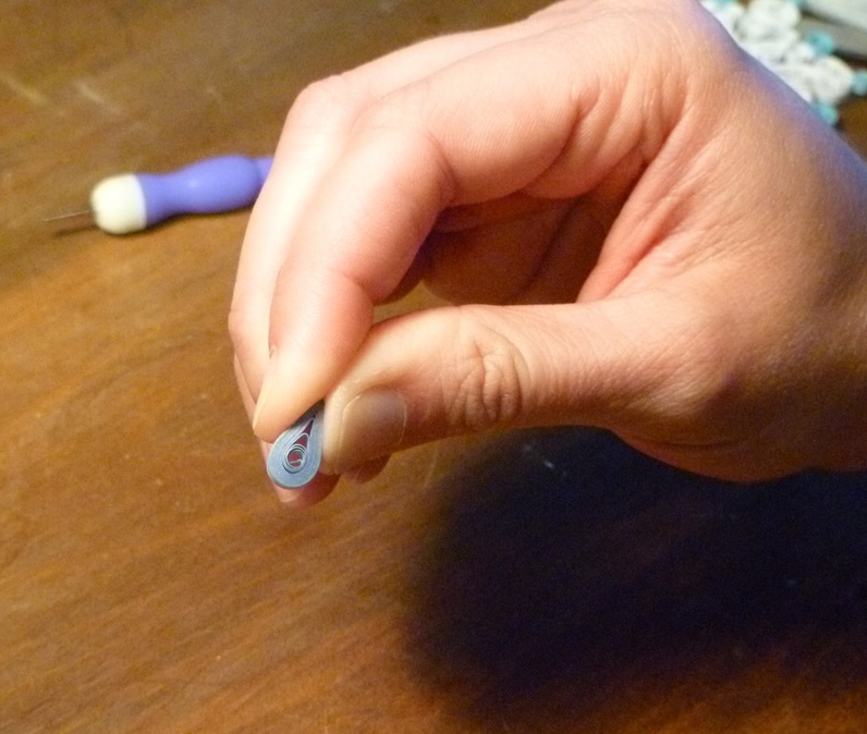 Снежинка в технике квиллинг