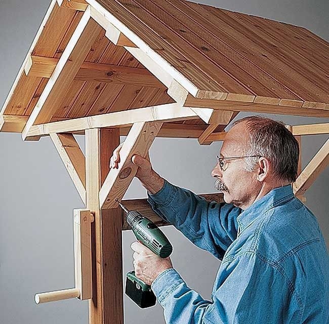 Декоративный колодец