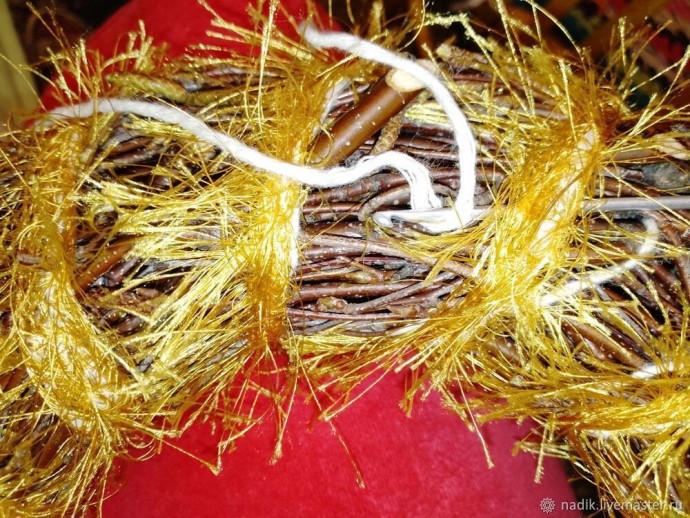 Венок из берёзовых веток