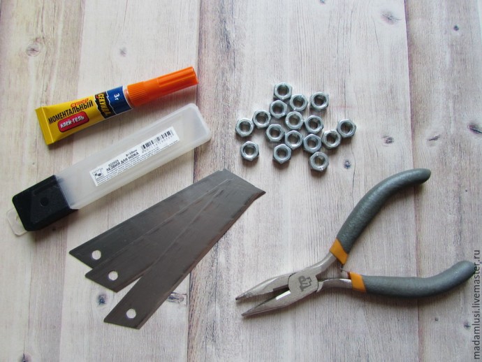 Инструмент для быстрого и точного нарезания полимерной глины