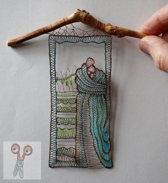 ​Полупрозрачные картины из пряжи