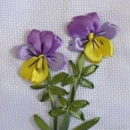 Вышиваем фиалку атласными лентами: мастер-класс