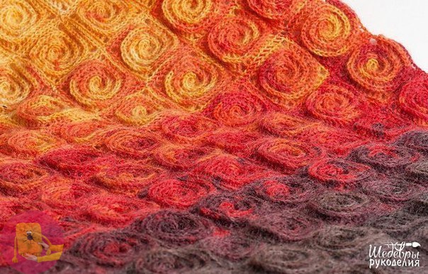 Плед из спиральных цветов