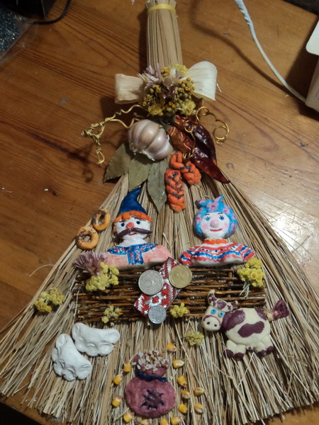 Веники-обереги из рогожи Веники-обереги из рогожи