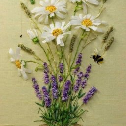 ​Вышивка лентами объемных ромашек: мастер-класс