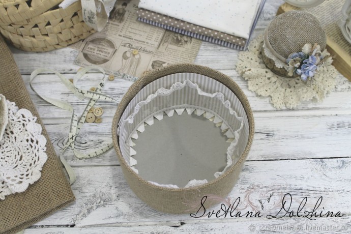 Круглая шкатулка