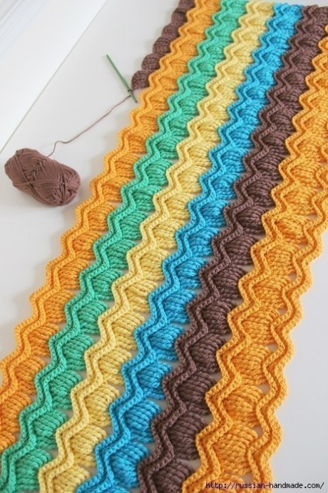 Интересный зигзагообразный узор крючком