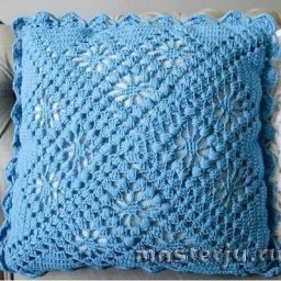 ​Подушка с красивым узором