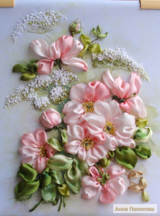 Вышивка лентами роз: идеи для вдохновения Вышивка лентами роз: идеи для вдохновения