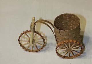 Декоративный велосипед из бумаги